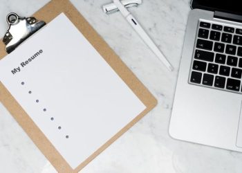 Satu dari Tiga Pekerja Mengaku Pernah Berbohong di CV Mereka