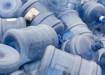 Kiamat Air di Arab, Warga Antre untuk Belanja dan Danau Kering Kerontang