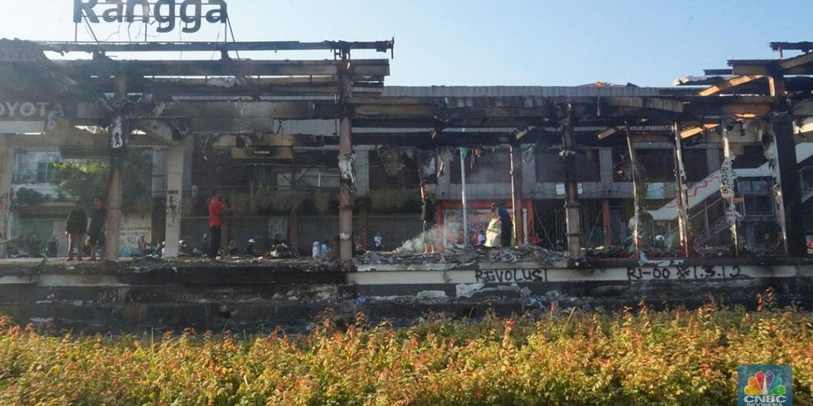 Potret Terbaru Halte Transjakarta Senen Setelah Kebakaran Tinggal Rangka Saja