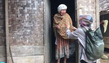 Penduduk Tertua di Indonesia Menurut Data Dukcapil Seabad Lebih