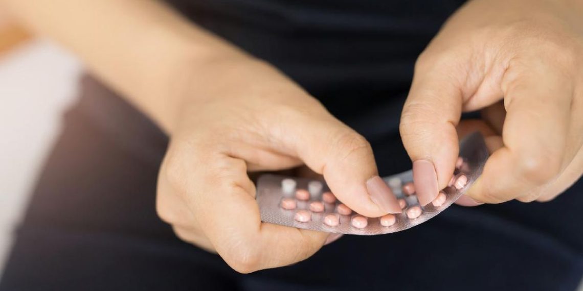 Viral Pria Terbongkar Selingkuh Karena Gagal Bayar Pil KB di Apotek