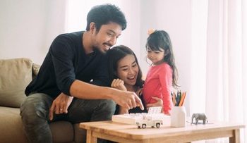 8 Cara Mudah dan Efektif untuk Mengajarkan Anak Bahasa Inggris di Rumah