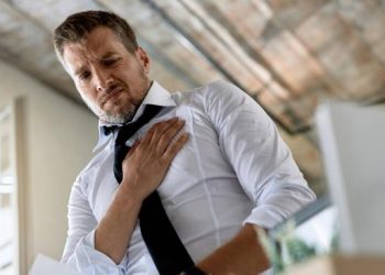 Nyeri Dada Bisa Jadi Tanda Serangan Jantung Cek Gratis di Sini