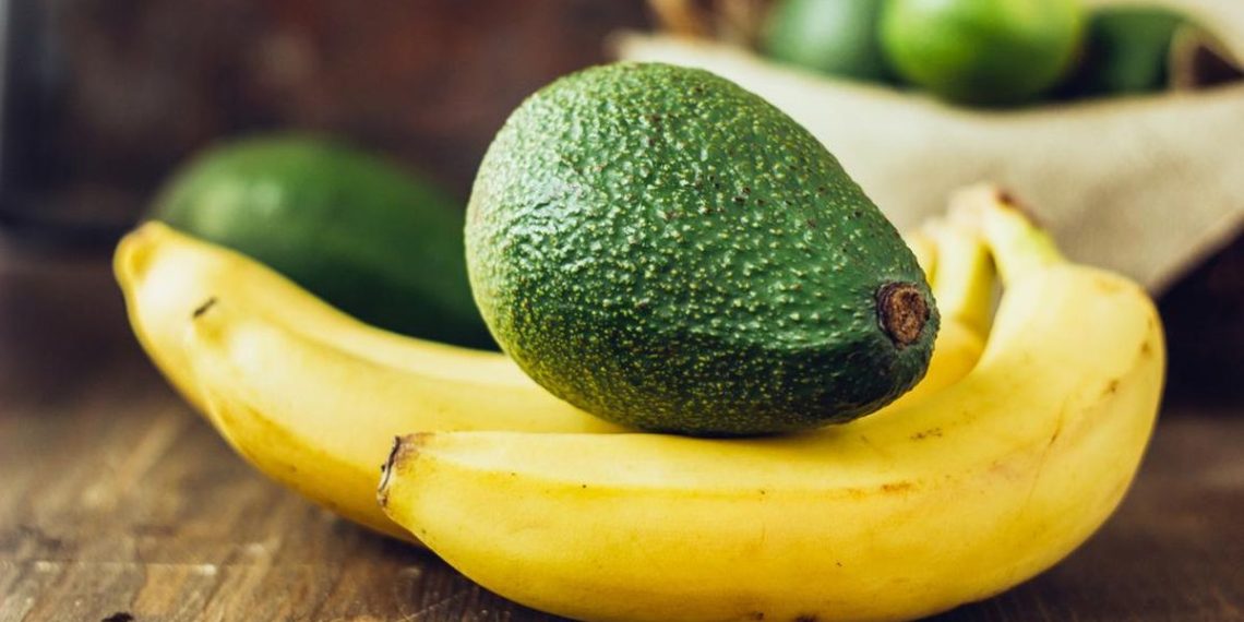 Alasan Alpukat dan Pisang Tidak Boleh Dimakan Bersamaan