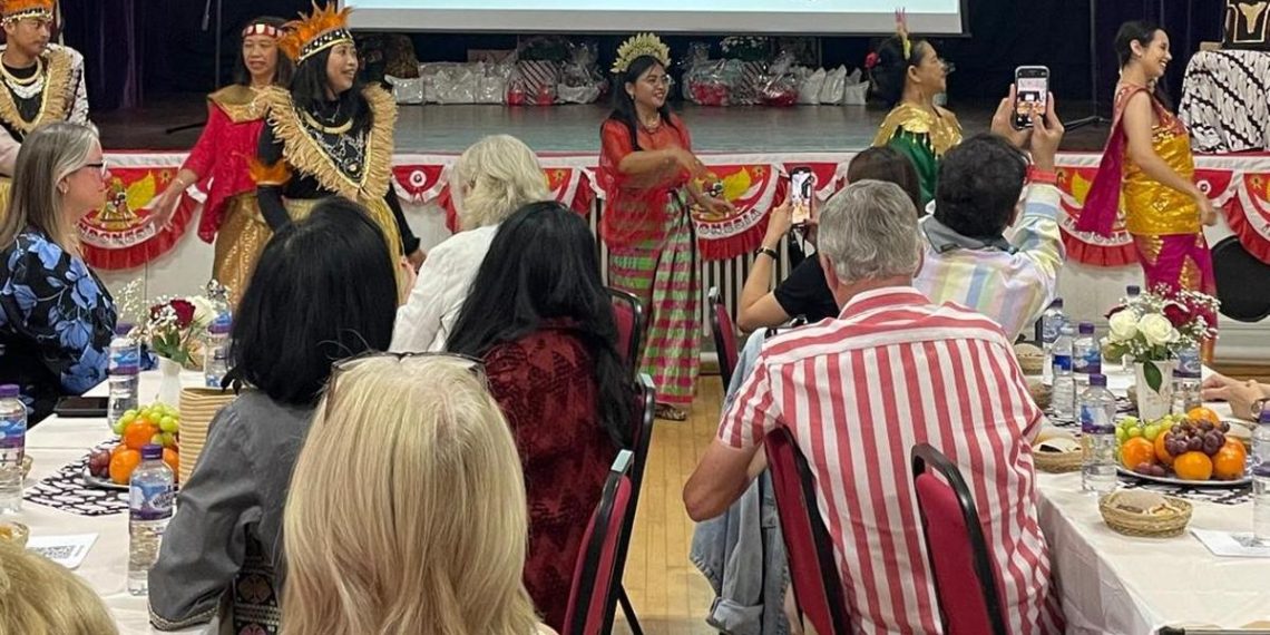 Kisah Komunitas Kecil di Pulau Selatan Inggris Rayakan Indonesia