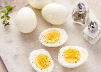 Telur Rebus Matang atau Setengah Matang, Mana yang Lebih Aman untuk Dikonsumsi?