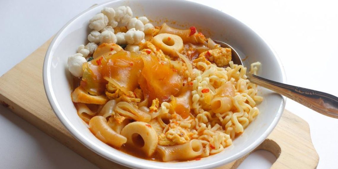 Seblak Viral di Thailand, Influencer dan Artis Terlibat dalam Mukbang