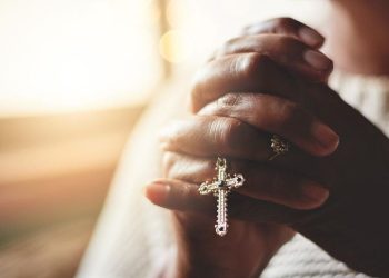 Doa Katolik untuk Permohonan dan Bacaan yang Beragam