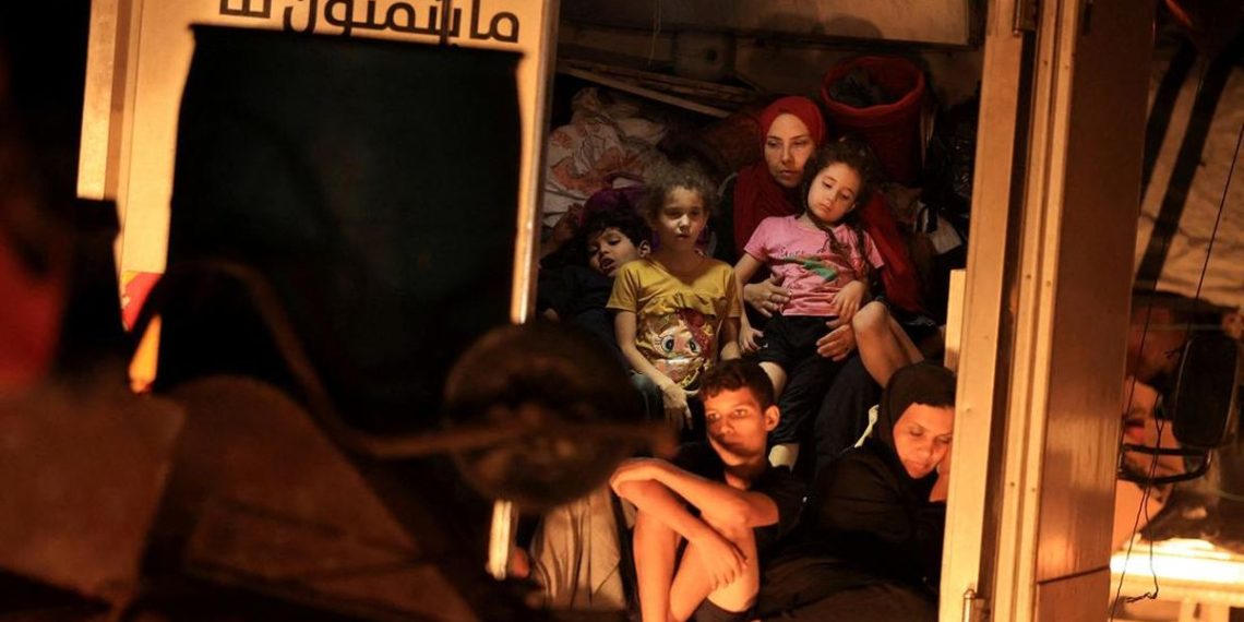 Seribu Bayangan Matamu dalam NYALANG