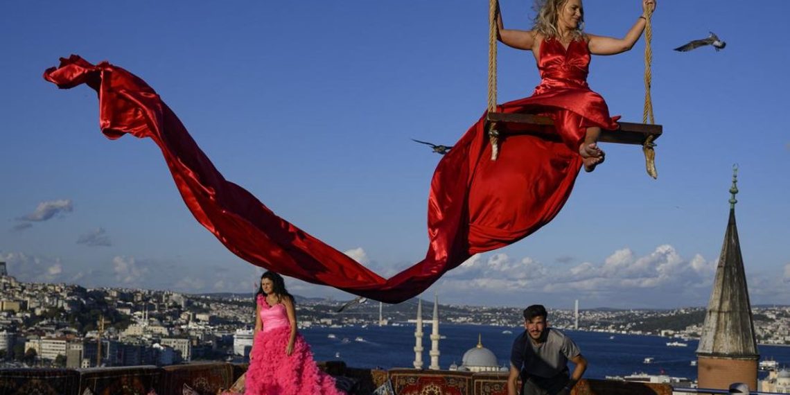 Cinta Mengguncang di Langit Turki