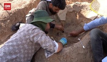 Air Surut Mengungkap Situs Pemakaman Kuno di Seleukia Irak