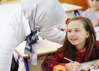 Perbedaan Hari Guru Nasional dan Hari Guru Sedunia