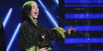 Billie Eilish Sindir Miliarder Setelah Beri Donasi Rp187 Miliar