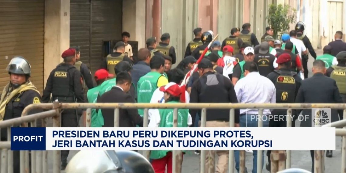 Presiden Baru Peru Dikepung Protes Tudingan Korupsi terhadap Jose Jeri