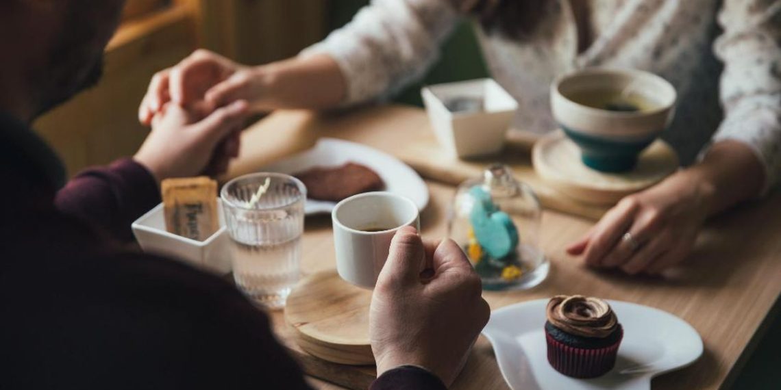 Gagal Total, 3 Kisah Seram Kencan Pertama yang Bikin Geleng-Geleng