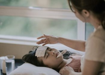 Kemenkes Catat Peningkatan Tren Kasus Flu ISPA