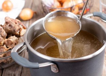 7 Sumber Kolagen Alami untuk Mengatasi Tanda Penuaan Dini