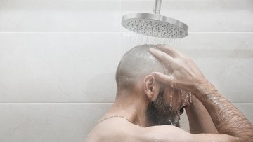 Mandi Wajib untuk Laki-laki Setelah Keluar Mani dan Doa yang Dianjurkan