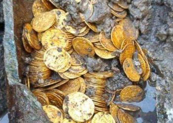 Ditemukan 1000 Koin Emas Langka di Bangkai Kapal Usia 300 Tahun