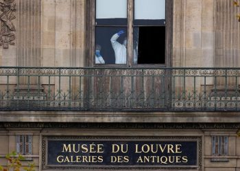Pencurian Koleksi Perhiasan di Museum Louvre Paris