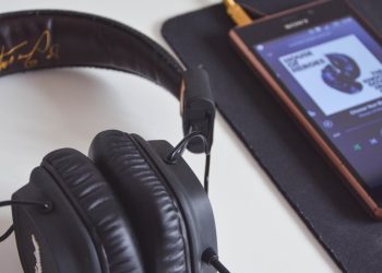 Lirik dan Arti Lagu Ego Wong Tuwo dalam Bahasa Indonesia