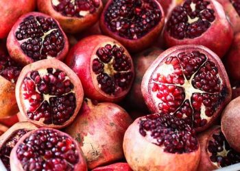 9 Buah Ajaib untuk Detoks Alami dan Menjaga Kesehatan Saluran Pencernaan