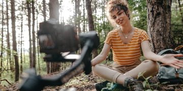 Kajian Komdigi: Influencer Harus Miliki Sertifikasi Seperti di China