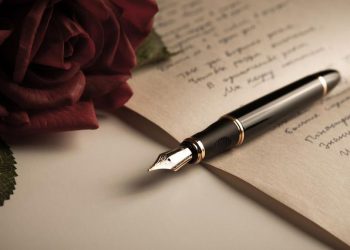 11 Puisi Haru tentang Hari Guru yang Menggetarkan Hati