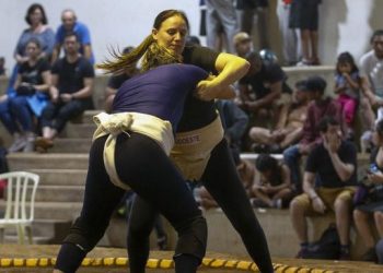 Sumo Perempuan di Jepang Semakin Populer dengan Tradisi yang Masih Menghadang