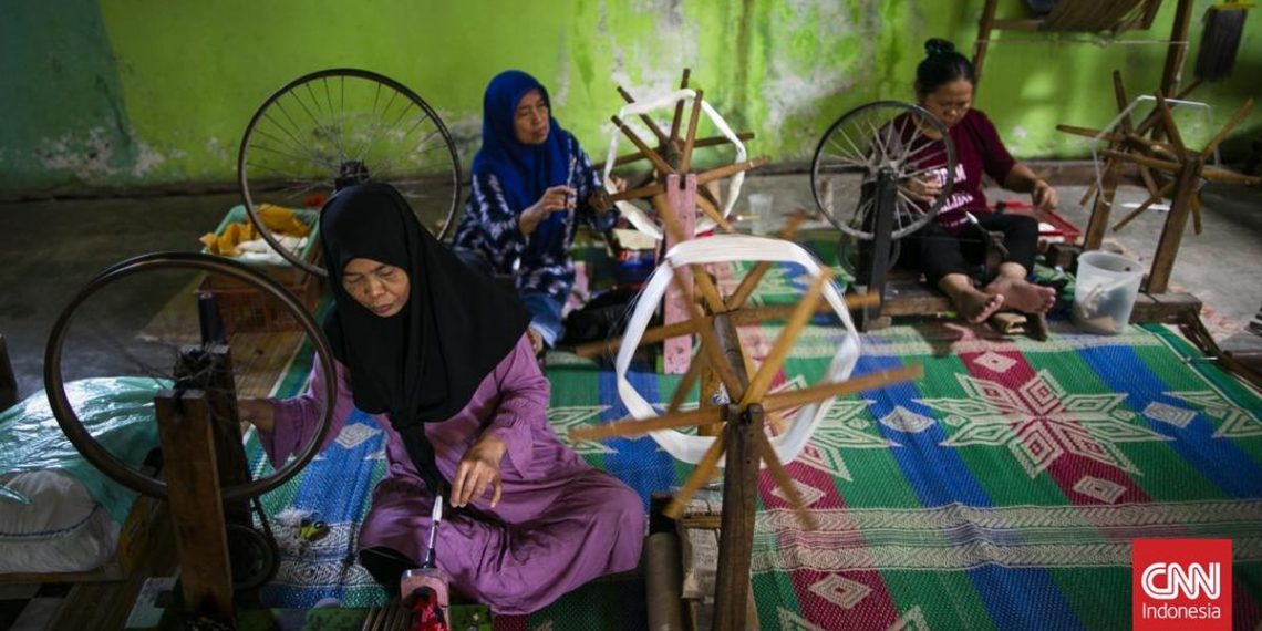 Warna Tenun di Daerah Garut