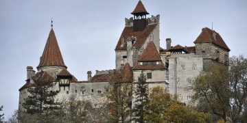 Negara Kelahiran Vampir Akan Membangun Taman Hiburan Dracula Land