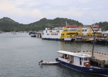 Cuaca Ekstrem, Penutupan Sementara Pelayaran ke Padar-Komodo oleh KSOP