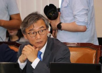 Menteri Mundur Akibat Skandal Korupsi di Lingkungan Gereja