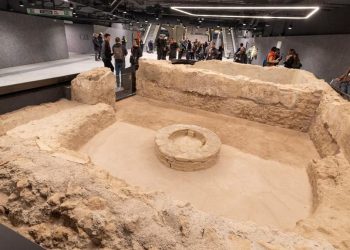 Stasiun Metro Colosseum Roma Menampilkan Harta Karun Kuno yang Mempesona