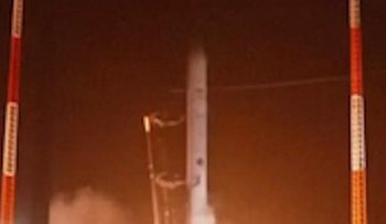 Korsel Luncurkan Roket dengan 5 Satelit ke Orbit