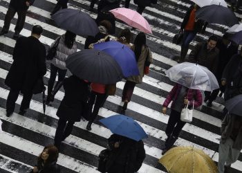 Cuaca Jabodetabek Besok Diperkirakan Hujan Ringan Menurut BMKG