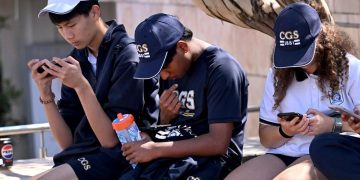 Klaim Medsos Tidak Ganggu Kesehatan Mental Remaja Menurut Studi