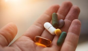 Waktu Terbaik Mengonsumsi Vitamin dan Panduannya