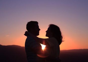 Ritual Tahun Baru untuk Pasangan agar Hubungan Tetap Langgeng