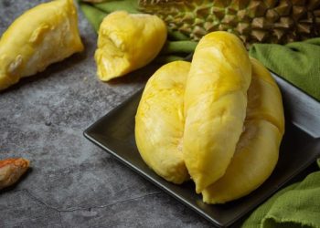 Makan Durian Setelah Sate Kambing Bisa Stroke? Ini Penjelasan Menkes